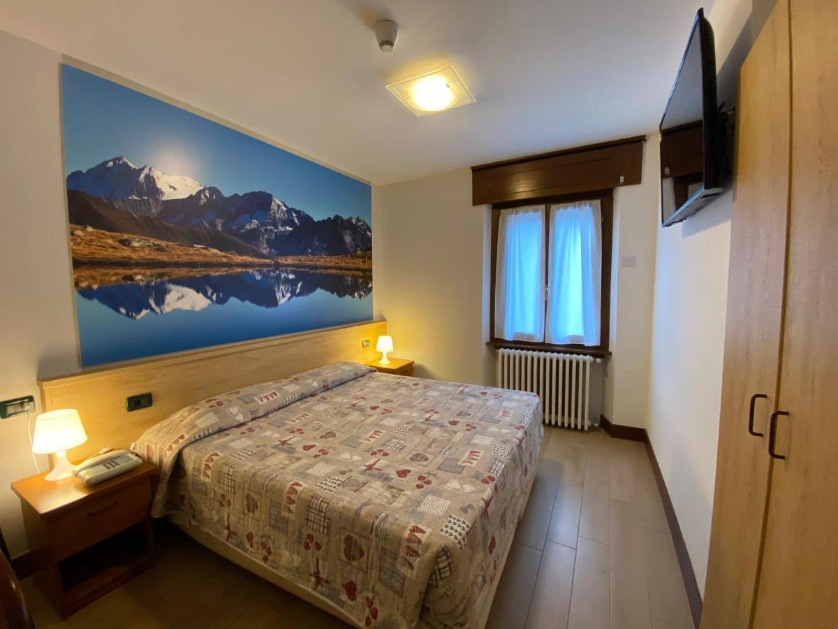 Hotel Sciatori 3 Stelle Superior Temù Exteriér fotografie