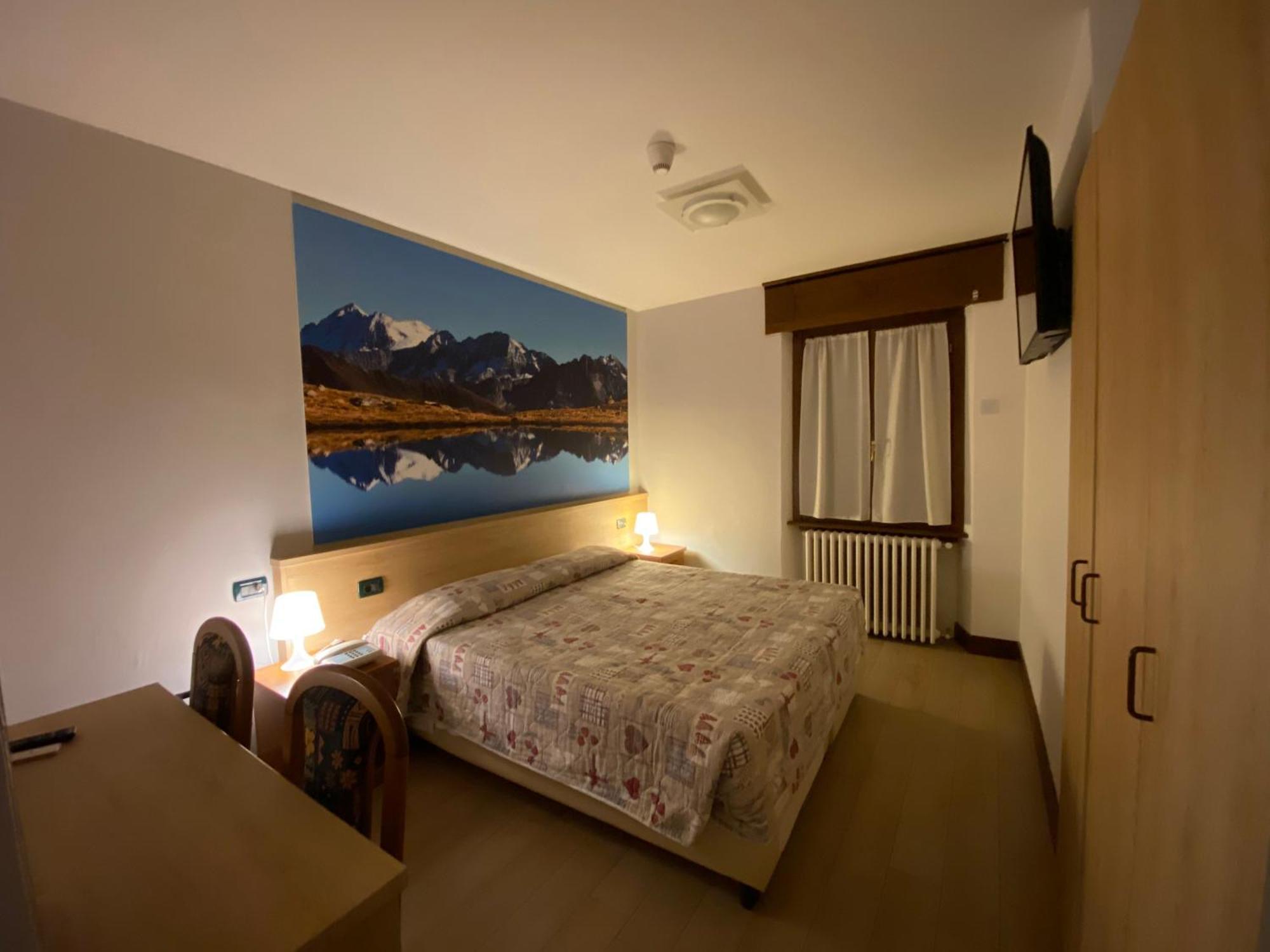 Hotel Sciatori 3 Stelle Superior Temù Exteriér fotografie